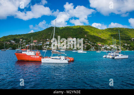 Segeln Boote ankern in Port Elizabeth, Admirality Bay, Bequia, St. Vincent und die Grenadinen, Karibik Stockfoto