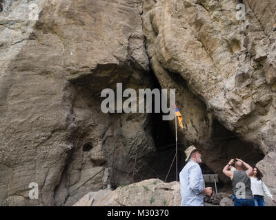 Areni-1 Höhle Komplexe eine frühe Bronzezeit Ritual site und Siedlung im Süden von Armenien, wo der erste Schuh und ersten Wein Spuren gemeldet wird Stockfoto