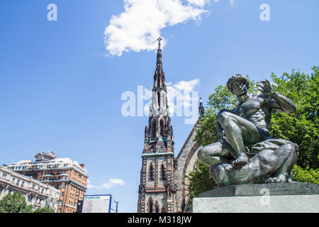 Baltimore Maryland, Mount Mt. Vernon National Landmark Historic District, Nachbarschaft, United Methodist Church, viktorianische gotische Architektur, Turmspitze, Sculp Stockfoto