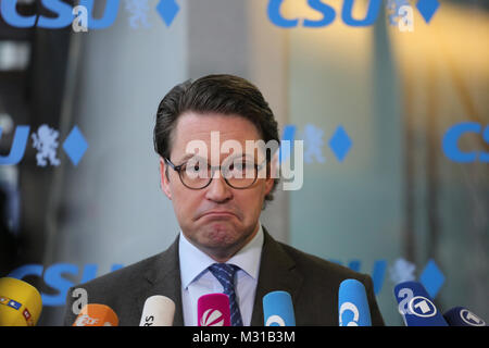 München, Deutschland. 08 Feb, 2018. Andreas Scheuer ist im Bild zu sehen. Er ist ein Kandidat für die Rolle von Infrastruktur und Verkehr Minister. Der Vorstand der Christlich Sozialen Union (CSU) nach dem Ende der Koalition beraten die Gespräche mit der christlichen Deocratic Union mit Angela Merkel und der Sozialdemokratischen Partei Deutschlands (SPD). Credit: Alexander Pohl/Pacific Press/Alamy leben Nachrichten Stockfoto