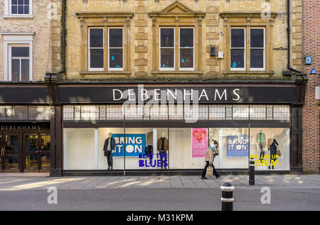 Fassade eines Debenhams Department Store entlang der High Street in Winchester Februar 2018, England, Großbritannien Stockfoto