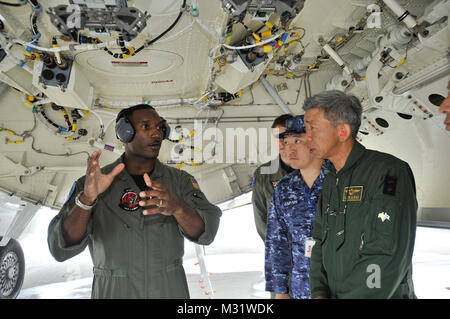 Japan Maritime Verteidigung-kraft Führung Führungen die P8 Poseidon von # FIRMA PACOM Stockfoto