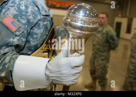 Soldaten der 145 Army Band, Oklahoma National Guard nehmen teil an einer Änderung des Befehls Zeremonie in Oklahoma City, 31.01.12. (US Army Foto von Sgt. Anthony Jones, 145 Mobile Public Affairs Loslösung) 120114-Z-RH 707-007 durch Oklahoma National Guard Stockfoto