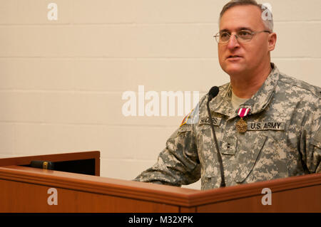 Soldaten der 145 Army Band, Oklahoma National Guard nehmen teil an einer Änderung des Befehls Zeremonie in Oklahoma City, 31.01.12. (US Army Foto von Sgt. Anthony Jones, 145 Mobile Public Affairs Loslösung) 120114-Z-RH 707-060 durch Oklahoma National Guard Stockfoto