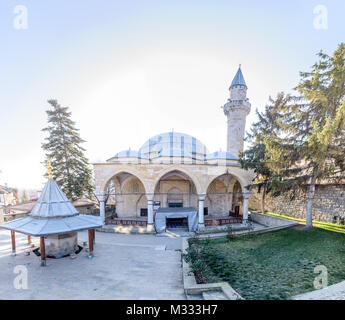 Anzeigen von Yunus Pasha Moschee, die 1517 von osmanischen Architekten Mimar Sinan gebaut, liegt im Zentrum von Tarakli in Sakarya Türkei. 27. Januar 2018 Stockfoto