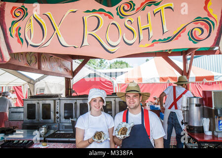 Kutztown Pennsylvania, Kutztown Folk Festival, Pennsylvania Dutch folklife, Ochsenbraten, Essen, Verkäufer Händler Stände Stand Markt Markt Markt, Rindfleisch, Sandw Stockfoto