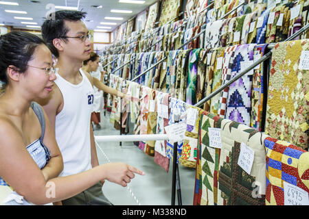 Kutztown Pennsylvania, Kutztown Folk Festival, Pennsylvania Dutch folklife, Tradition, Kunst & Handwerk, Shopping Shopper Shop Geschäfte Markt Kauf Verkauf, st Stockfoto