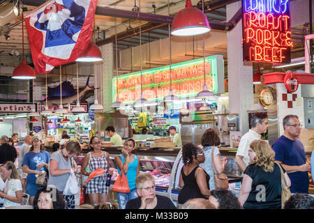 Philadelphia Pennsylvania, Reading Terminal Market, Center City, historischer Bauernmarkt, lokales Essen, Kunsthandwerk, Händler, Stall, Shopping Shopper Shopper sh Stockfoto