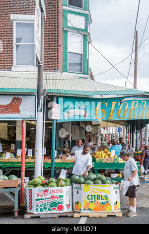 Philadelphia Pennsylvania, South Philly, South 9th Street, Italienischer Markt, ethnisch, Einwanderer, Nachbarschaft, Markt, Giordano's, Obst, Obst, Produkte, Straße, Bürgersteig, B Stockfoto