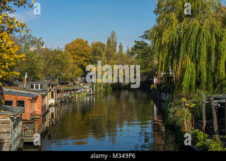 Restaurant Freischwimmer und Club der Visionaere im Flutgraben, Berlin 2017. Stockfoto