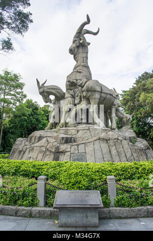 Die Statue fünf Ziegen, die im April 1960 gebaut wurde, einem der berühmtesten Wahrzeichen Gebäude im Kanton. Stockfoto