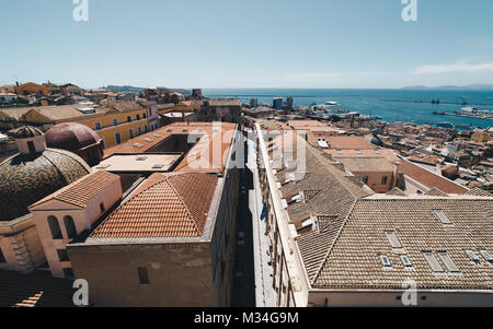 Luftaufnahme der Hauptstadt von Sardinien von der höchsten Turm. Stockfoto