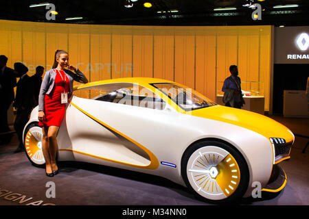 Noida, völlige Pradesh, Indien. 08. Februar, 2018. Renault präsentiert neuen Concept Cars und Autos in Auto Expo 2018, der Messe, am Donnerstag, in Indien Expo Mart, Greater Noida, Indien. Stockfoto