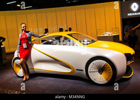 Noida, völlige Pradesh, Indien. 08. Februar, 2018. Renault präsentiert neuen Concept Cars und Autos in Auto Expo 2018, der Messe, am Donnerstag, in Indien Expo Mart, Greater Noida, Indien. Stockfoto