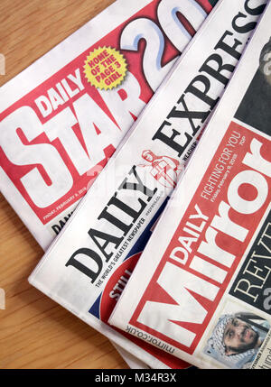 London, Großbritannien. 9 Feb, 2018. Trinity Mirror hat ein £ 126,7 m Abkommen ein Portfolio an Titeln von Richard Desmond Northern & Shell zu kaufen vereinbart, einschließlich der Daily Express Zeitung Daily Star Zeitung und OK Magazine. Simon Fox, Chief Executive von Trinity Mirror, sagte: "Northern & Shell Titel haben eine große und treue Leserschaft, eine wachsende digitale Präsenz und ein stabiles Einkommen Mischung und eine hervorragende Passform mit Trinity Mirror bieten." Credit: Oliver Dixon/Alamy leben Nachrichten Stockfoto