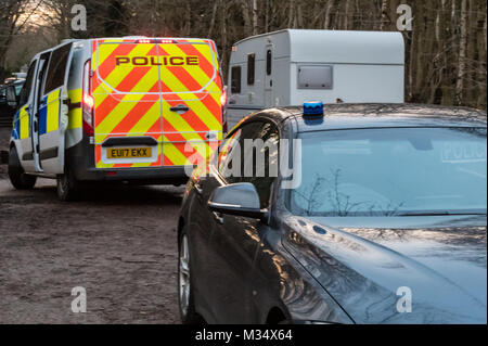 Brentwood, Essex. 9 Feb, 2018. Eine große Essex Polizeieinsatz statt Camp ist eine rechtswidrige Traveller in Thorndon Country Park, Brentwood, Essex zu entfernen. Kredit Ian Davidson/Alamy leben Nachrichten Stockfoto