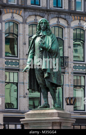 Gedenktag der Niederländische Politiker Johan de Witt im historischen Stadtzentrum von Den Haag, Niederlande. Durch Fré Jeltsema erstellt. Stockfoto