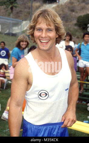 MALIBU, CA - 11. SEPTEMBER: Schauspieler Byron Cherry in der Schlacht von dem Netzwerk Stars bei der Pepperdine Universität am 11. September 1982 in Malibu, Kalifornien. Foto von Barry King/Alamy Stock Foto Stockfoto