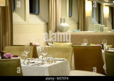 Restaurant im Douro Spirit Kreuzfahrtschiff, Tal des Flusses Douro, Portugal, Europa Stockfoto