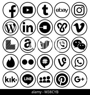 Kiew, Ukraine - September 11, 2017: Sammlung von beliebten Schwarze runde social media Icons, die auf Papier gedruckt: Facebook, Twitter, Google Plus, Instagram, Stockfoto