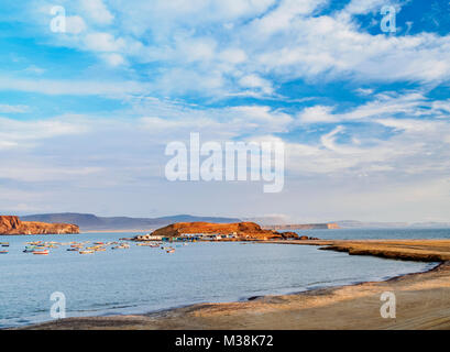 Lagunillas bei Sonnenuntergang, Paracas National Reserve, ICA-Region, Peru Stockfoto