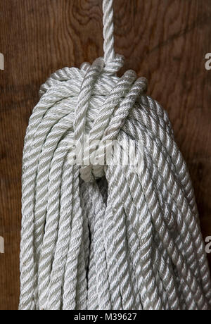 Spule marine Seil Holz Geflecht Boote Boot Segel segeln Boden Linien