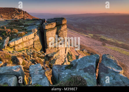 Letztes Licht auf Bamford Kante, Nationalpark Peak District, Derbyshire, England, Großbritannien Stockfoto