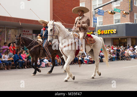 Brownsville, Texas, USA - 25. Februar 2017, Grand International Parade ist Teil der Charro Tage Fiesta - Fiestas Mexicanas, ein bi-nationales Festival Stockfoto