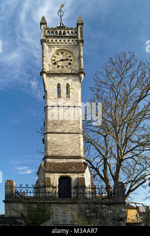 Salisbury, Wiltshire, UK, Clock Tower und ein Teil der ehemaligen Grafschaft Gefängnis auf fisherton Straße Stockfoto