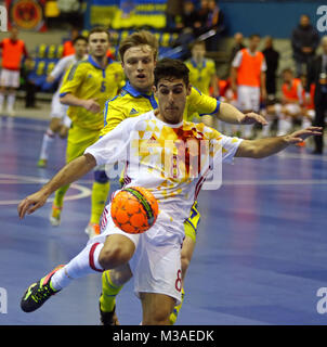 Kiew, Ukraine - Januar 28, 2017: Adolfo Fernandez von Spanien Angriffen während der freundlich Futsal Spiel gegen die Ukraine im Palats Sport in Kiew, Ukraine Stockfoto