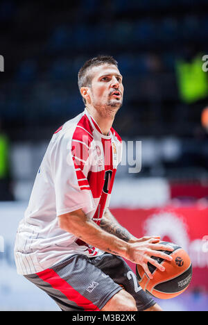 Belgrad, Serbien. 9. Februar 2018, Aleksandar Nikolic Hall, Belgrad, Serbien; Euroleague Basketball, Crvenz Zvezda mts Belgrad vs. AX Armani Exchange Olimpia Mailand; Guard Andrea Cinciarini von AX Armani Exchange Olimpia Mailand Aufwärmen vor dem Start des Spiels Credit: Nikola Krstic/Alamy leben Nachrichten Stockfoto