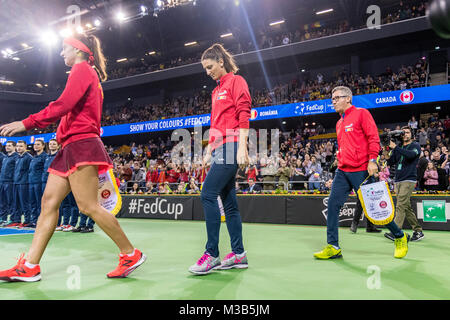 Februar 10, 2018: Rumänische Team am Anfang der FED Cup durch BNP Spiel 2018 zwischen Rumänien und Kanada im Sala Polivalenta, Cluj-Napoca, Rumänien ROU. Copyright: Cronos/Catalin Soare Stockfoto