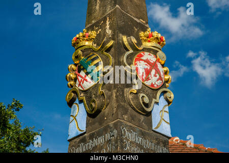 Wappen des Commonwealth von Polen und Litauen auf Wegweiser im Jahre 1730 unter August dem Starken, Schloss Moritzburg, Sachsen, Deutschland Stockfoto