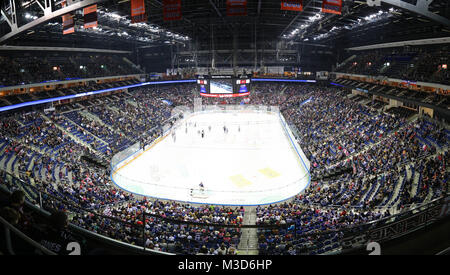 Panoramablick auf Mercedes-Benz Arena in Berlin in der Deutschen Eishockey Liga Spiel Stockfoto