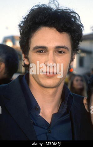 LOS ANGELES, Ca 0. APRIL 28: Schauspieler James Franco besucht die 'Spider-Man' Premiere im Regency Dorf Theater am 28. April 2002 in Los Angeles, Kalifornien. Foto von Barry King/Alamy Stock Foto Stockfoto