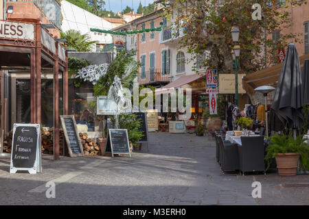 Streetview in Gassin, Var, Provence-Alpes-Côte d'Azur, Frankreich, Europa. Foto V.D. Stockfoto