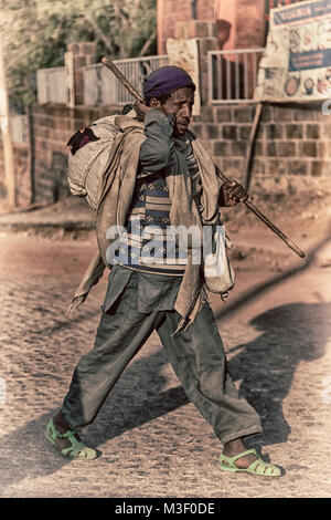 Äthiopien, LALIBELA - ca. Januar 2018 - - unbekannter Mann Feier genna Stockfoto