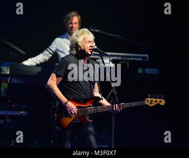 Die Moody Blues führen Sie im Hard Rock Live! Im Seminole Hard Rock Hotel & Casino verfügt über: John Lodge, wo: Hollywood, Florida, United States Wenn: 10 Jan 2018 Credit: JLN Fotografie/WENN.com Stockfoto