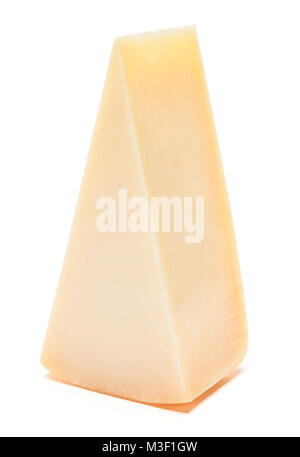 Cheddar Käse auf weißem Hintergrund Stockfoto