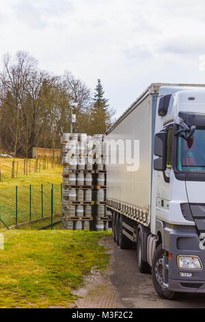 Krusovice, Cszech Republik - Januar 01, 2018: Der Eingang befindet sich in der Brauerei Krusovice Bier Stockfoto