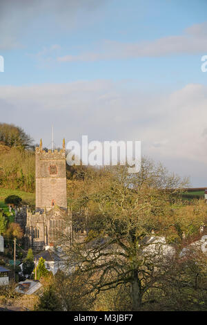 Love Lane, Marldon. 11. Februar 2018. Winterliches Wetter in South Devon heute Morgen. Sonnenaufgang über Marldon in der Nähe von Torquay in South Devon. Stockfoto