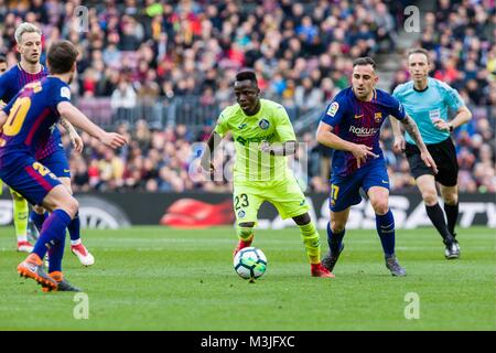 Barcelona, Spanien. 11. Februar, 2018. Getafe CF vorwärts Amath Ndiaye (23) Während des Spiels zwischen dem FC Barcelona gegen Getafe, für die Runde 23 der Liga Santander, spielte im Camp Nou Stadion am 11. Februar 2018 in Barcelona, Spanien. Credit: CORDON PRESSE/Alamy leben Nachrichten Stockfoto