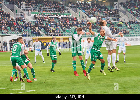 St. Gallen, Schweiz. 11. Februar 2018. Schneidwerk Szene während der Raiffeisen Super League Spiel FC St. Gallen 1879 vs FC Zürich. Credit: Rolf Simeon/Alamy leben Nachrichten Stockfoto