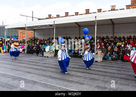 Aalst, Belgien. 11 Feb, 2018. Jährliche Karnevalsumzug am Sonntag in Aalst, Belgien. Credit: Sergiy Beketow/Alamy leben Nachrichten Stockfoto