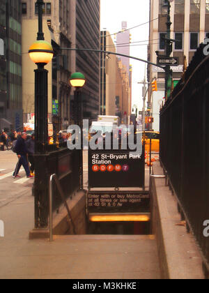 New York, New York, USA. Februar 1, 2018. 42Nd Street und Bryant Park Station in Midtown Manhattan, New York Stockfoto