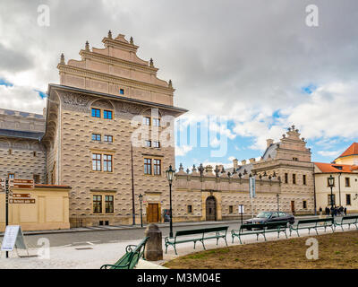 Hradcany Square, Palais Schwarzenberg, Prag, Tschechische Republik Stockfoto