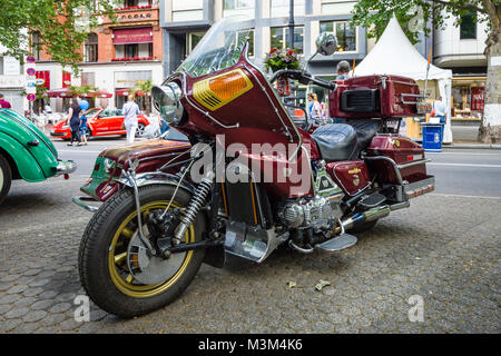 BERLIN - 5. Juni 2016: Motorrad mit Beiwagen Honda Gold Wing GL1100 Full-Kommode, 1980. Classic Days Berlin 2016. Stockfoto