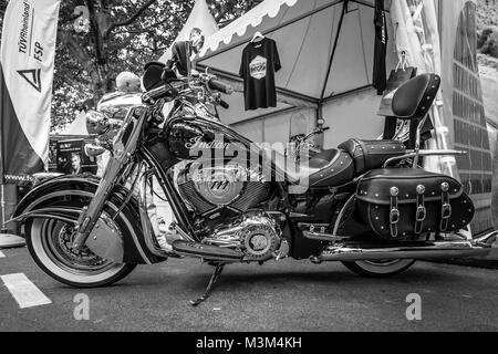 BERLIN - 5. Juni 2016: Motorrad Indianer Häuptling. Schwarz und weiß. Classic Days Berlin 2016. Stockfoto