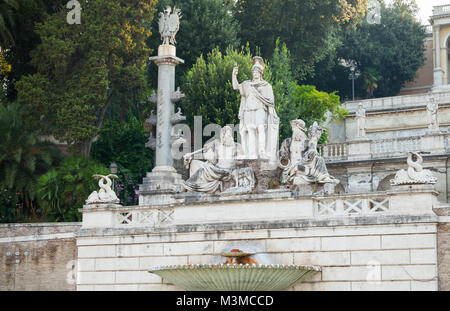 Antiken Skulptur Fontana del Nettuno. Brunnen auf der Piazza del Popolo Square, alten Stadtzentrum von Rom, Italien Stockfoto