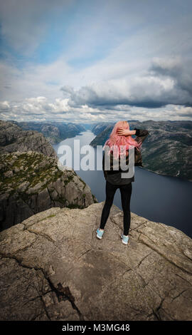 Norwegen Preikestolen 2017 getroffen Stockfoto